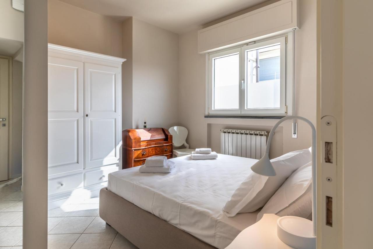 Viareggio Suite - Beach Apartment Luaran gambar