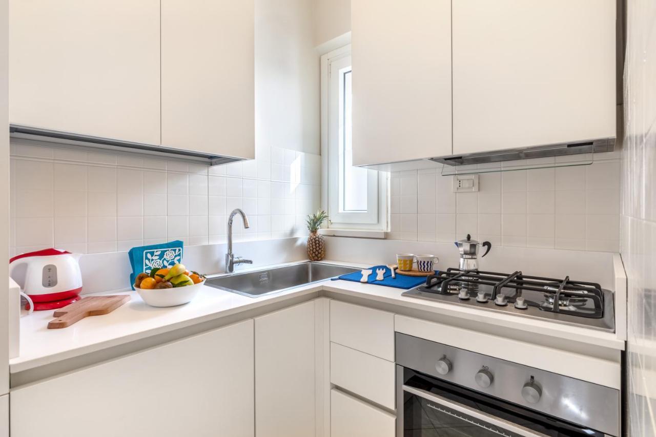 Viareggio Suite - Beach Apartment Luaran gambar